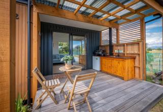 Pohara Beach Pukeko Studio - 9