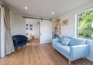 Pohara Beach Pukeko Studio - 6