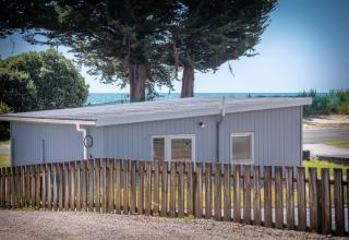 Pohara's Beachside Gem - 1