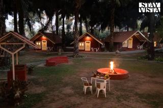 StayVista at Nomad's Nook with Lawn, River View - 0