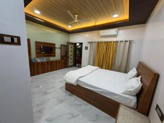 Private Beach - Exotic Sea View Resort - 2