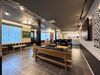 ファミーユ大室 アフリカンラグジュアリースタイルの豪華客室 1棟貸切 バーベキュー 大人数対応 - 2