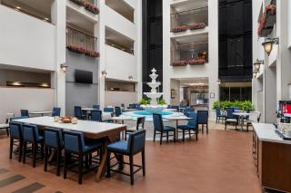 Hampton Inn & Suites By Hilton - Rockville Centre - 4