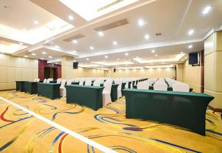 Echarm Hotel Panyu Chimelong Guangzhou South Railway Station Wanbo Metro Station - 4