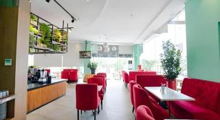 The Crew Hotel Kualanamu International Airport - 4