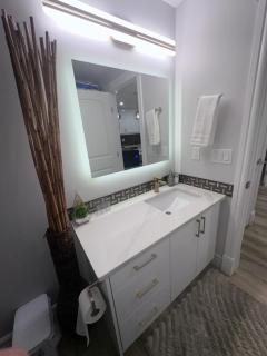 Executive 3BR Suite, High-End Kitchen,Pet Friendly - 5