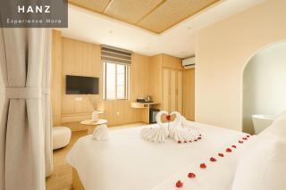 HANZ Lagoon Sunset Hotel - 4