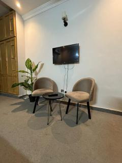 Candian Guest House - 2