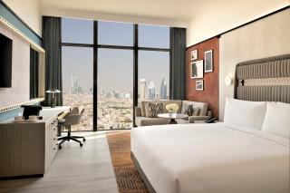 Crowne Plaza Riyadh - Al Takhassusi by IHG - 9