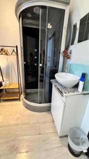 Plaza Opera Home - 1