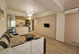 33 23 New building in the center of the capital - 0