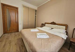 33 23 New building in the center of the capital - 1