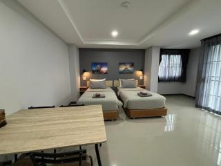 The Hub Hotel Surin - 9