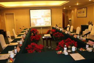 Qingdao Royal Garden Hotel - 1