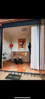 Vibrant Stay W City views and Fast Wifi - 8