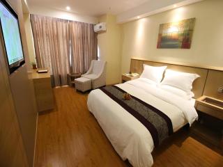 GreenTree Inn Jiangsu Wuxi Huishan High-Speed Rail Qianzhou Chongwen Road Business Hotel - 4