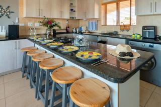 Port Owen Marina Starlight 24 by First Private Stays - 4