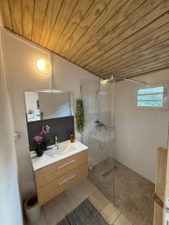 Le KOZY, LULU, FAR FAR - 9