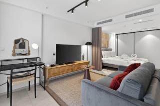 Studio Apartment in Mercury Suites With Pool Access - 5