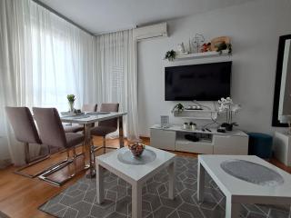 Manhattan apartman Jorgovan Belvil - 1