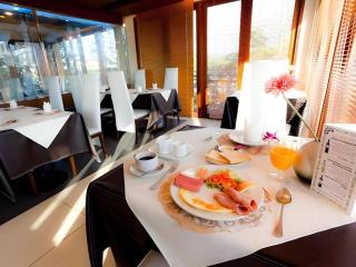 The Residence Airport & Spa Hotel - 2