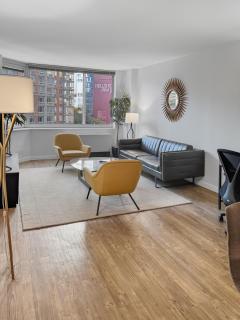 NYC Midtown Apt Blocks Away From Times Square - 7