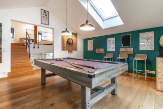 Beautiful Design 2 BR Loft - 2