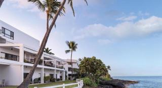 Wyndham Royal Sea Cliff Resort - 9