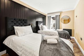 Outstanding 2BD Apt - Ferry Terminal & Free Parking - 4
