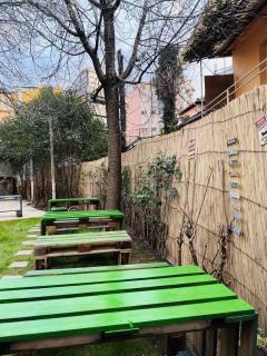 Green Door Hostel - 8