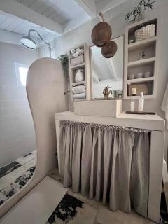 Fig Cottage, a pretty 200 year-old stone retreat - 7