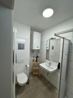 Ruhiges Garten-Apartment mit gratis Parkplatz - 1