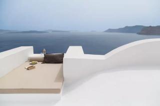Cycladic Serenity Villa with Private Hot Tub in Oia - 5