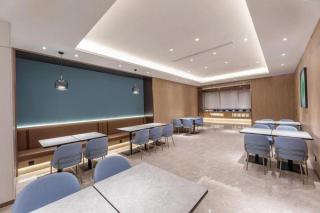 GreenTree Inn JiangSu NanJing South Railway Station South Square Express Hotel - 9