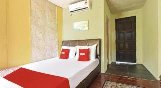 OYO 90708 D'kuala Waterfront Chalet & Boat Charters - 2