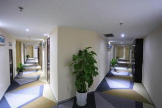 City Comfort Inn Chongqing Lianglukou Metro Station - 2