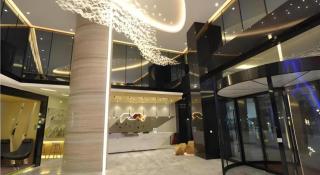 Borrman Hotel Hechi Bama Central Cultural Plaza - 1