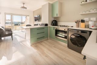 Port Owen Marina Starlight 23 by First Private Stays - 4