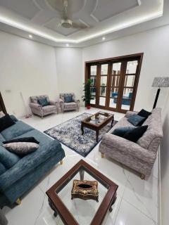 Designer house fully furnished avilable for rent - 0