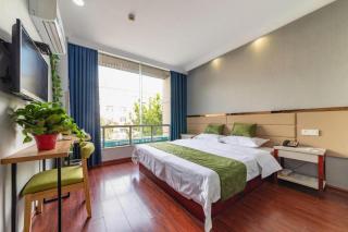 GreenTree Inn Yancheng Dongtai West Wanghai Road Shell Hotel - 1