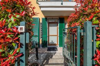 Bellagio Pool and Garden Escape - 8