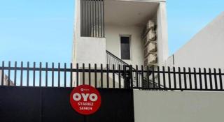 Super OYO 91074 Stariez Senen Syariah - Jacarta - 1