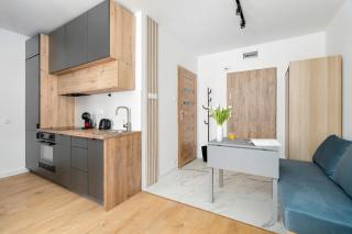 Jasny Apartament z Parkingiem w Centrum Poznania by Noclegi Renters - 3