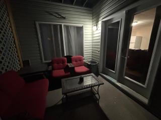 Cozy Covepark WalkOut Kingsize Bed Suite - 5