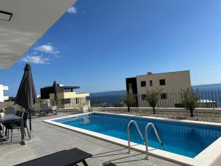 Villa di Sole - Heated Pool & Panoramic Sea View - 2