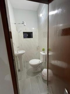 Apartamento minimalista con balcón - 2