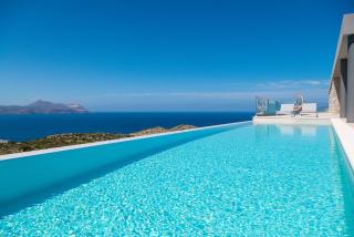 Stunning views at tranquil Villa Kolibri - 0