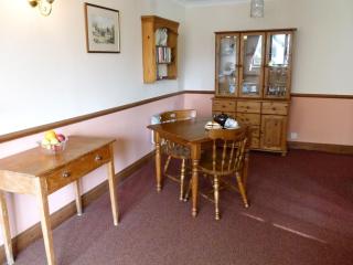 Bracken Cottage-B5817 - 7