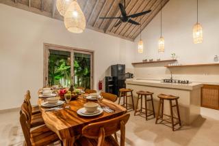 Villa Vaimala 4BR Pool Tropical Home Seminyak - 5