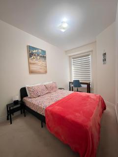 Modern 4Bedroom Retreat I 2Car Parking I Steps from the Ajax Waterfront - 9